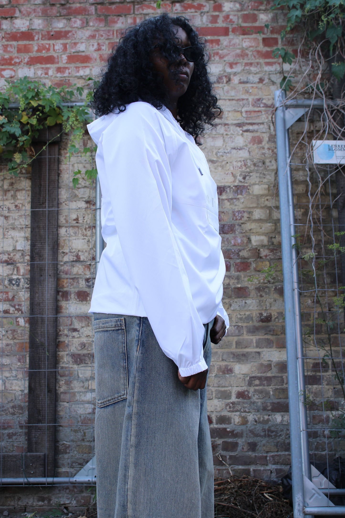 NU WAVE RENAISSANCE WINDBREAKER